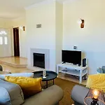 Vila Lara Lima - Private Pool - 10 Guests -