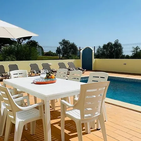Lara Lima - Private Pool - 10 Guests -