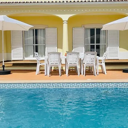 Lara Lima - Private Pool - 10 Guests -