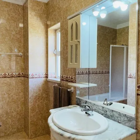 Lara Lima By Check-in Portugal * 阿尔布费拉