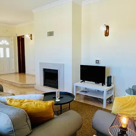 Villa Lara Lima - Private Pool - 10 Guests -