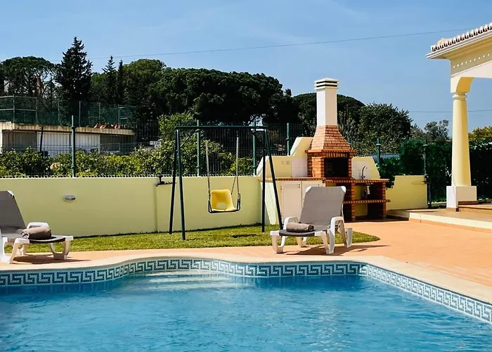 Lara Lima By Check-in Portugal Albufeira