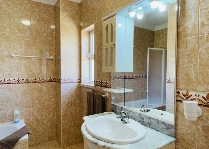 Lara Lima By Check-in Portugal * Albufeira