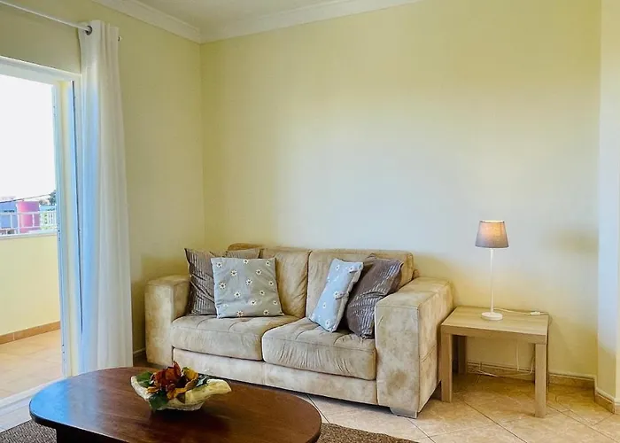 Lara Lima By Check-in Portugal Albufeira