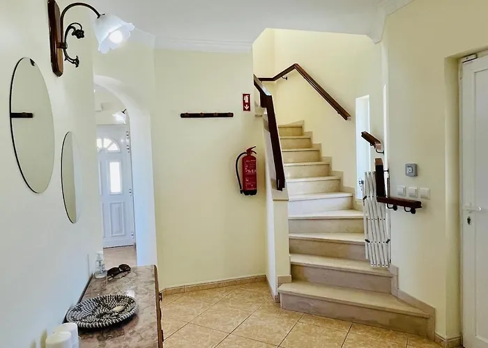 Lara Lima By Check-in Portugal Albufeira