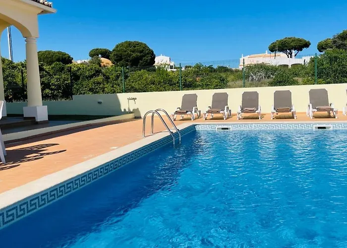 Lara Lima By Check-in Portugal Albufeira